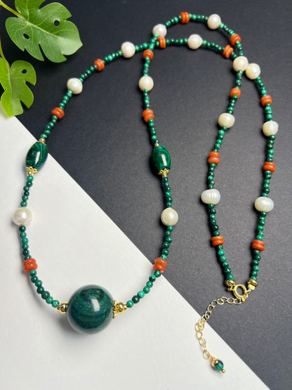 Fashionable Malachite Round Bead Sweater Necklace