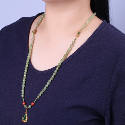 Fashion natural yellow mouth Hetian jade necklace