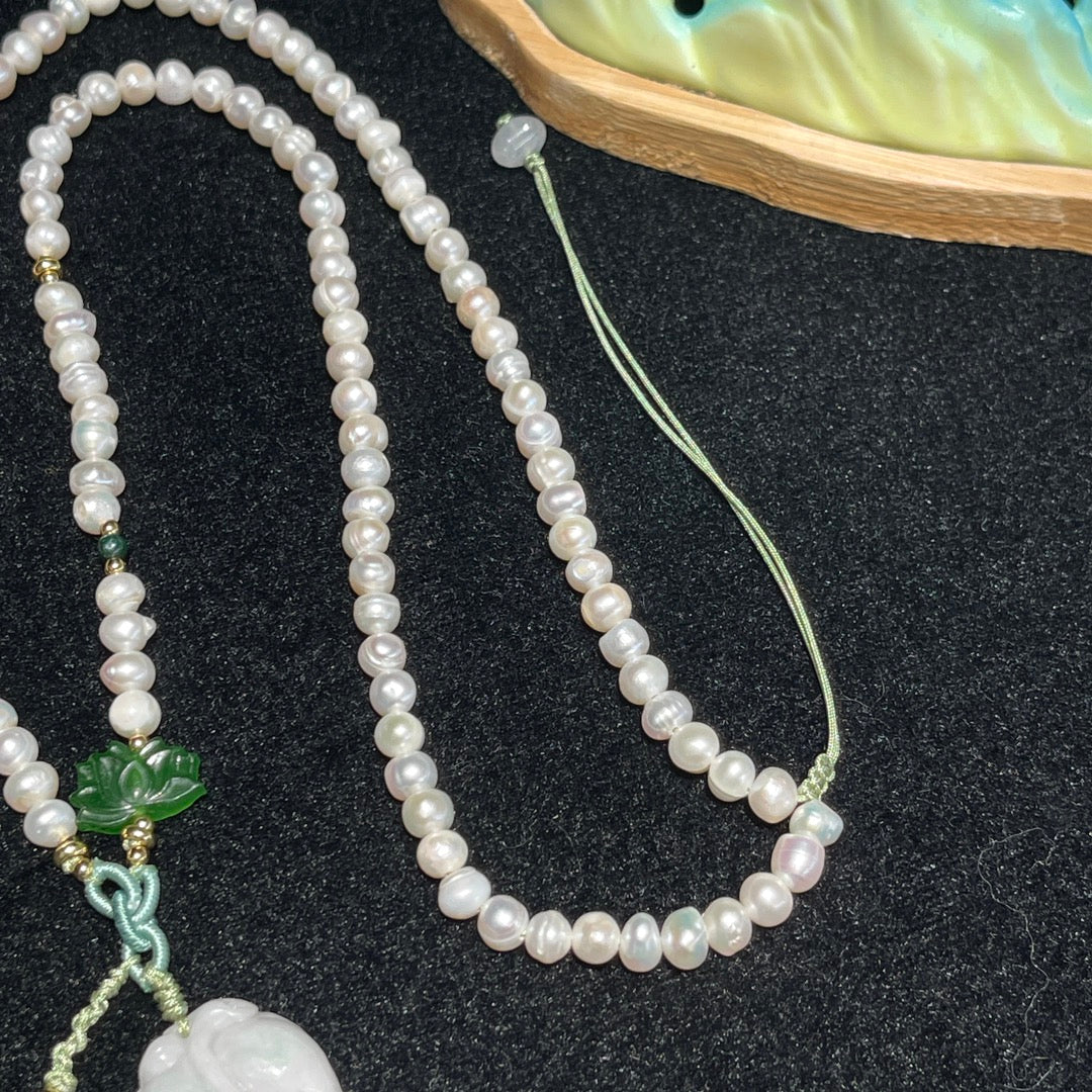 Chinese style freshwater pearl jadeite necklace