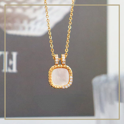 21-Niche fashionable exquisite square shell zircon women's necklace