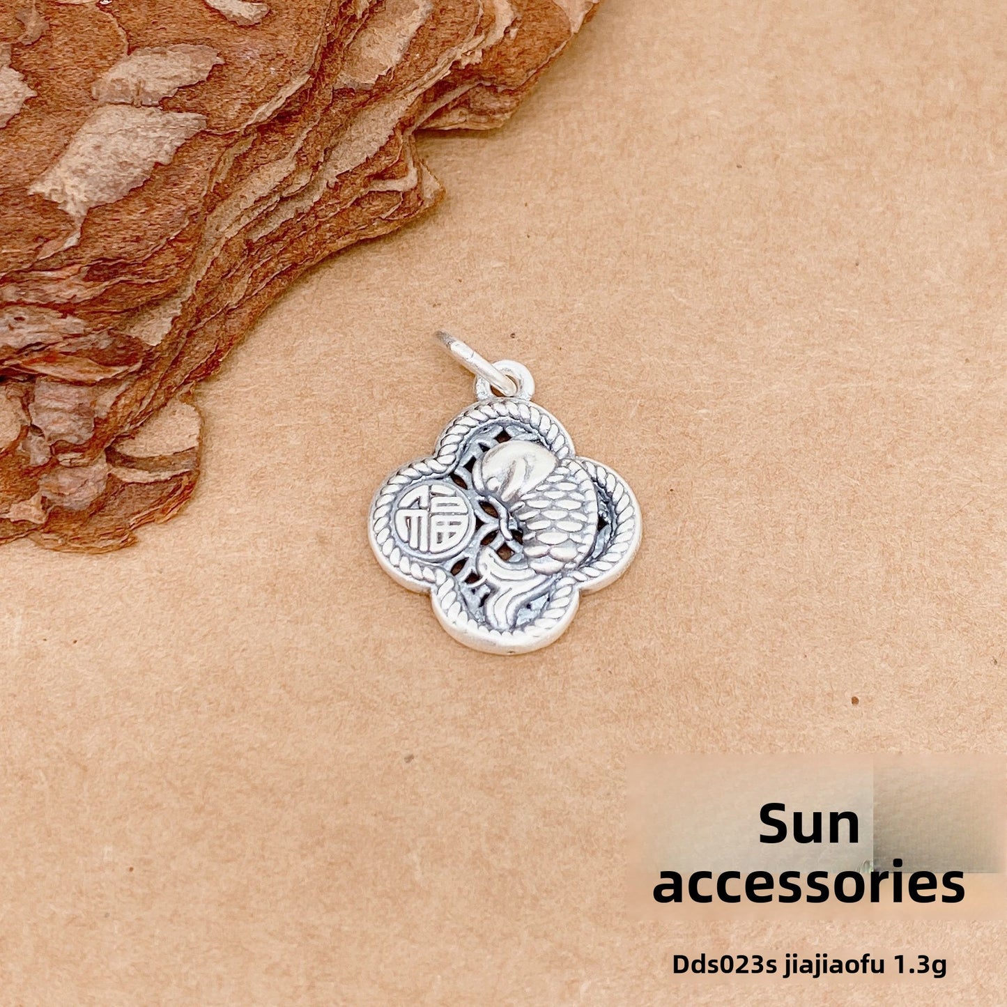 Personalized three-dimensional sterling silver pendant accessories