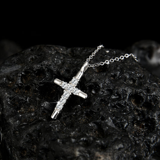 Noble and luxurious faith cross pendant necklace