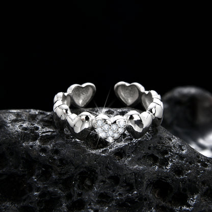 Elegant and shining heart stitching open ring