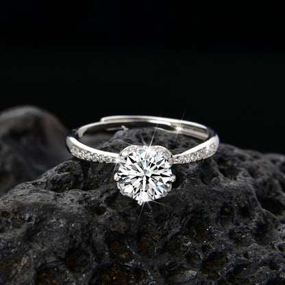 Half-wall shining single zircon ring