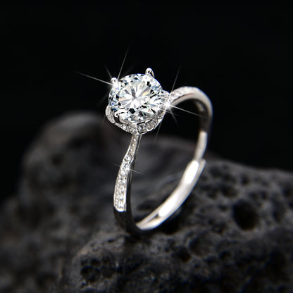 Half-wall shining single zircon ring