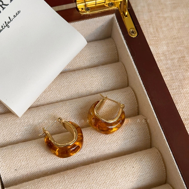 Fashionable high-end caramel amber earrings