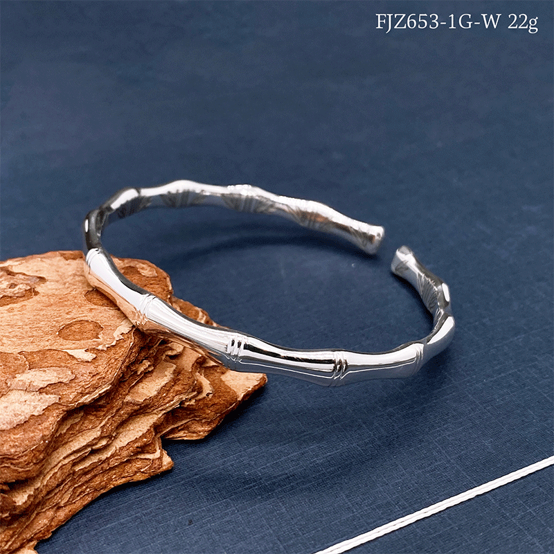 Temperament Fashion Simple Silver Bracelet