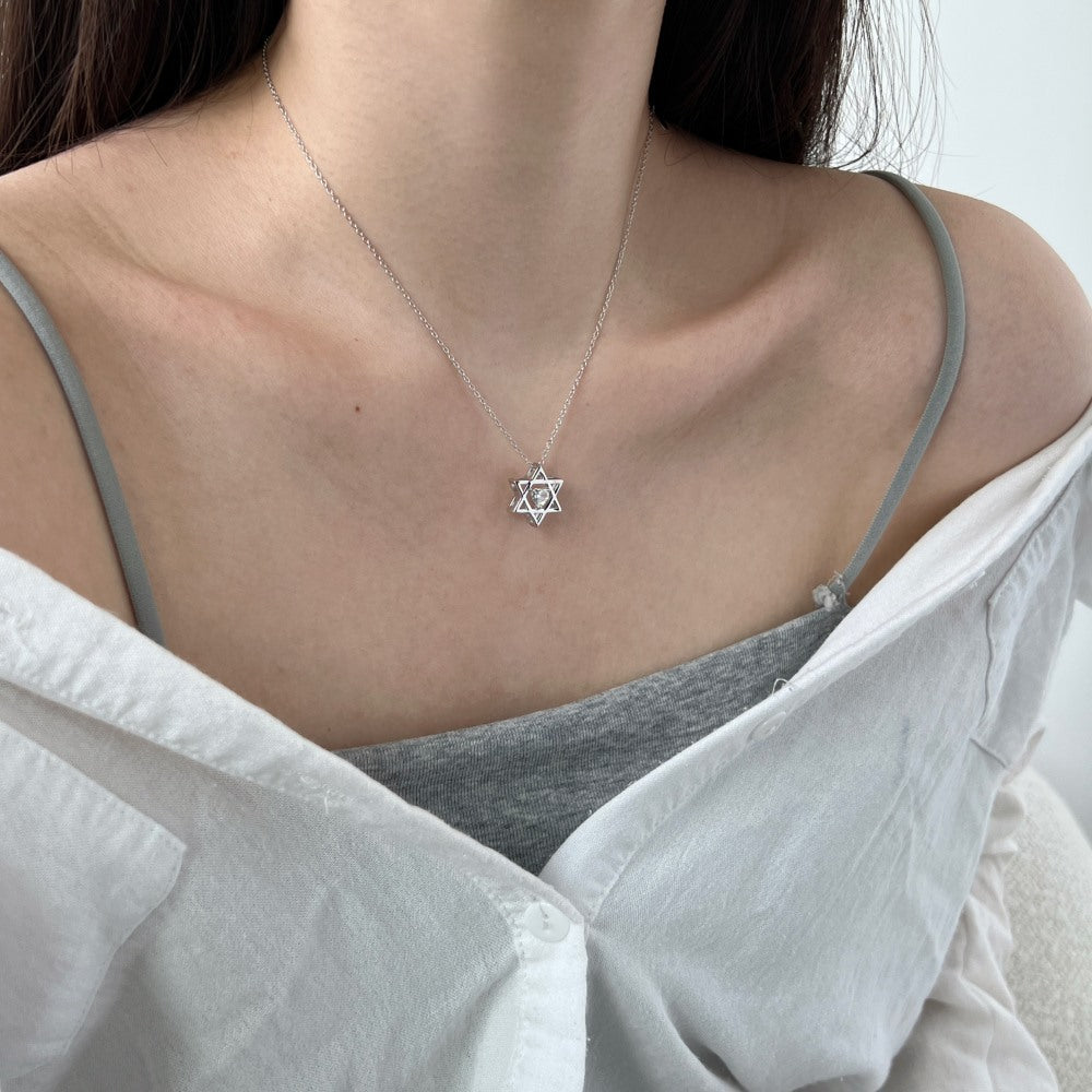 Youthful personality simple inlaid six-pointed star zircon heart necklace