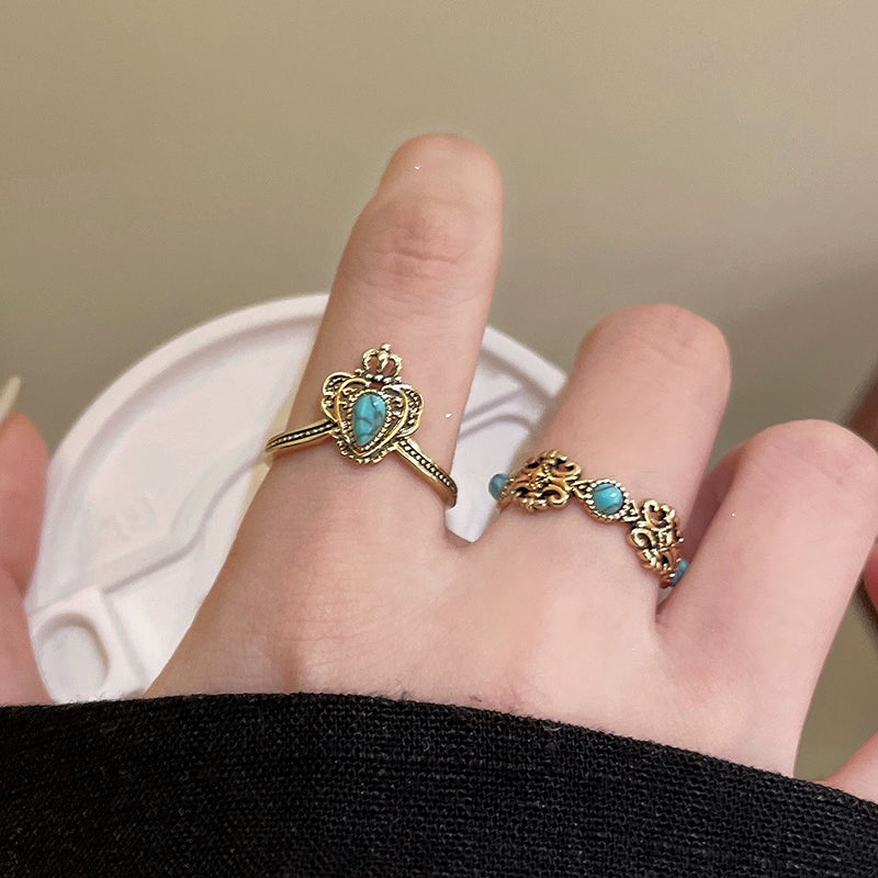 Fashionable Turquoise Crown Iris Ring