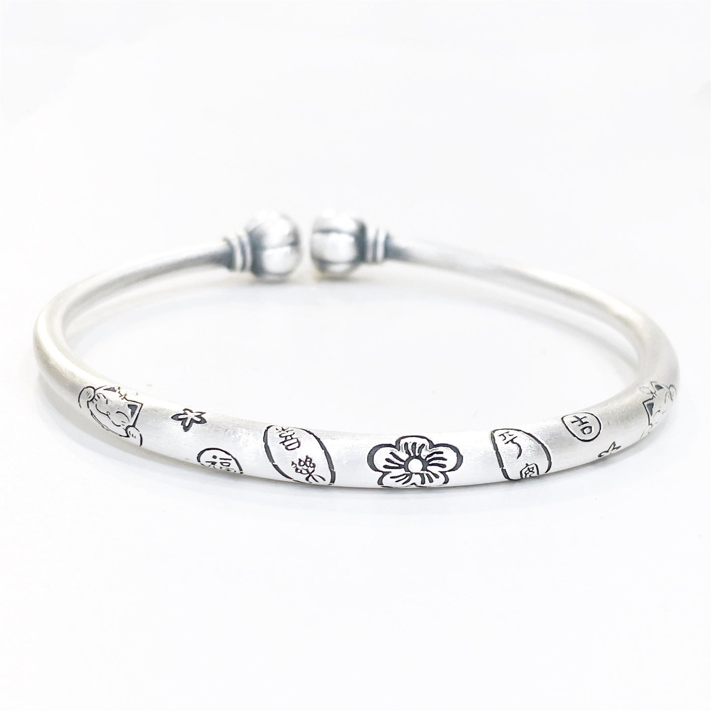 Chinese style beckoning cat plum blossom sterling silver bracelet