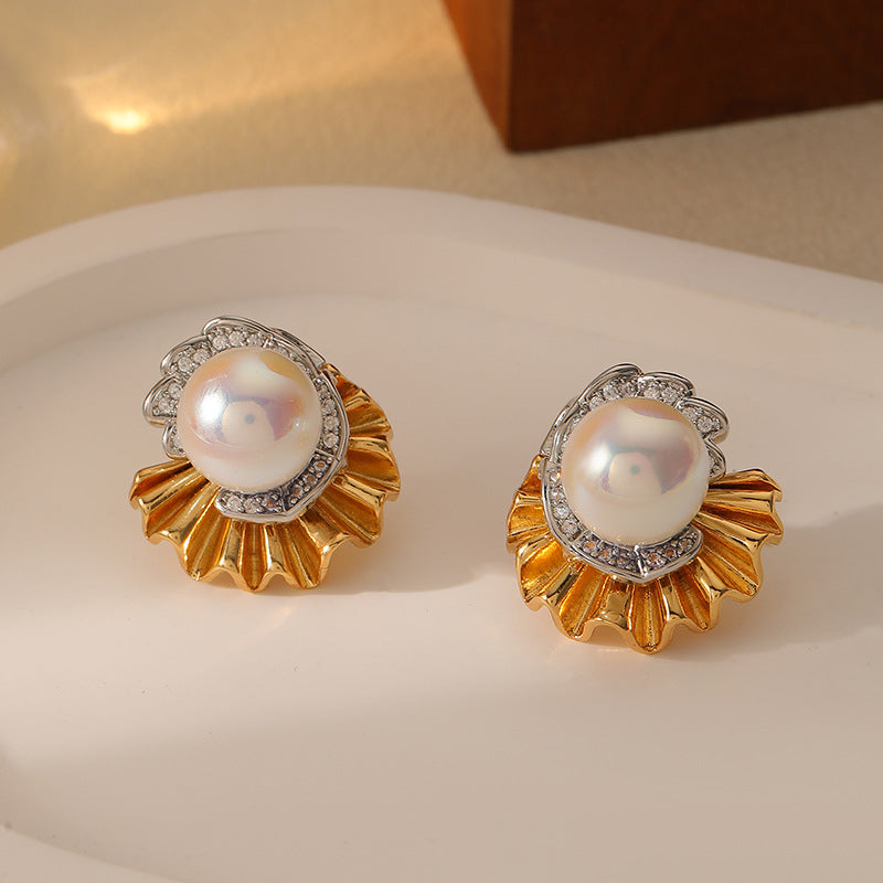 97-Simple and elegant freshwater pearl zircon earrings