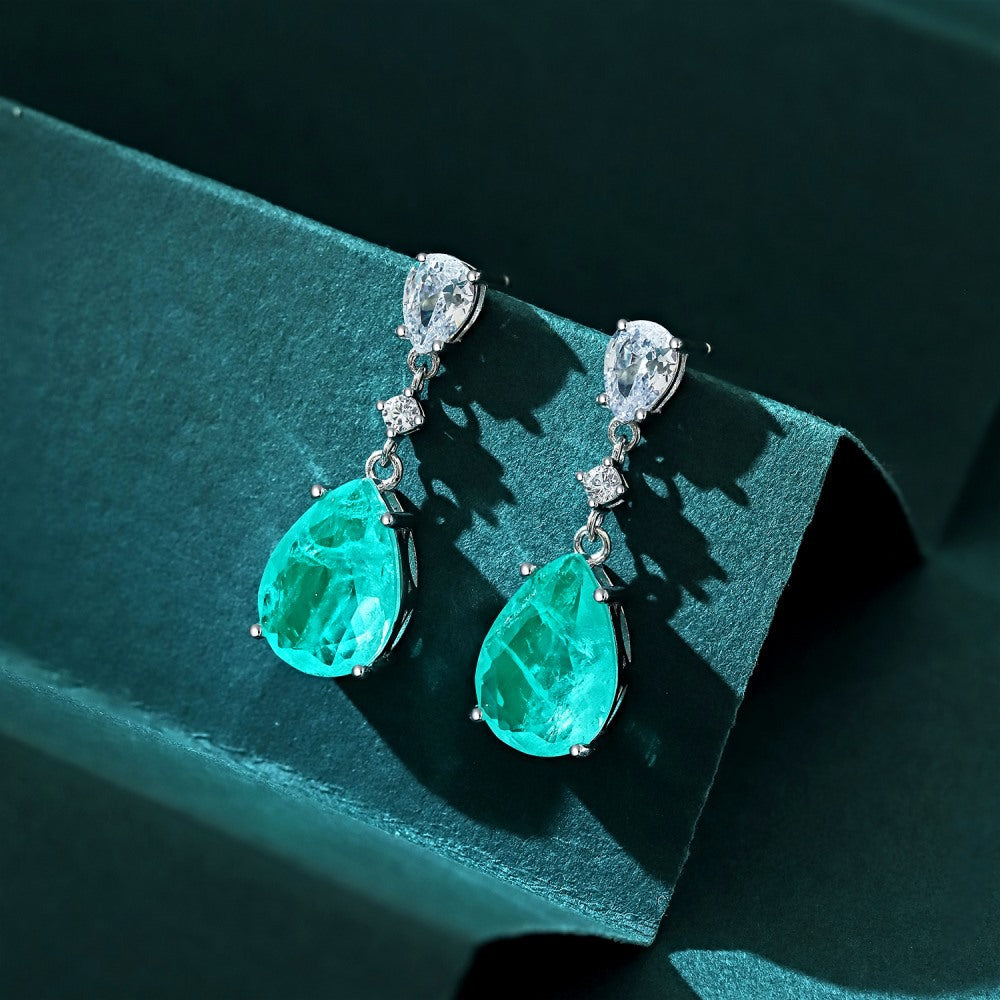 Elegant green teardrop earrings