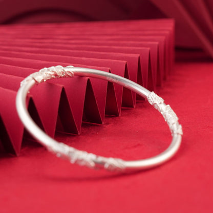 Ancient round stick sterling silver bracelet