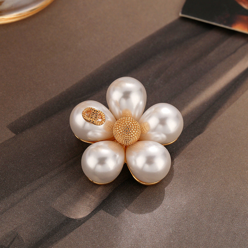 1-Niche temperament high-end flower brooch for women