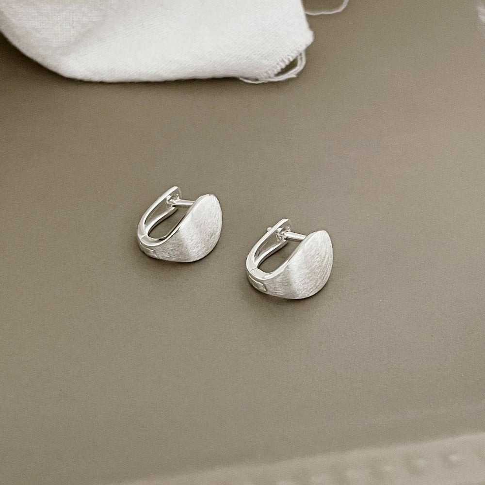 High-end semi-arc U-shaped brushed earrings