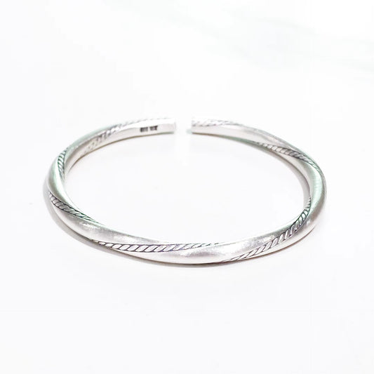 Chinese style round stick sterling silver bracelet