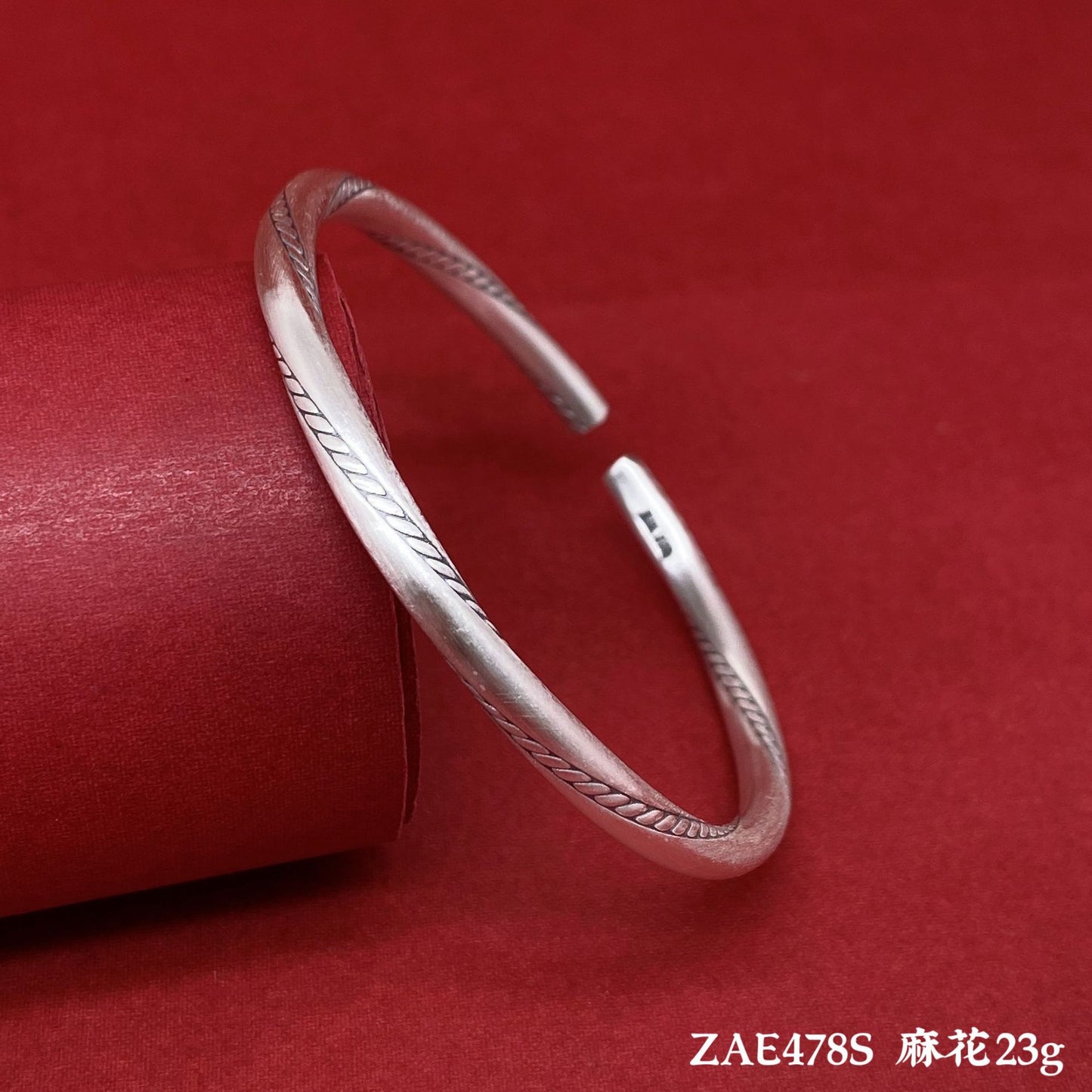 Chinese style round stick sterling silver bracelet