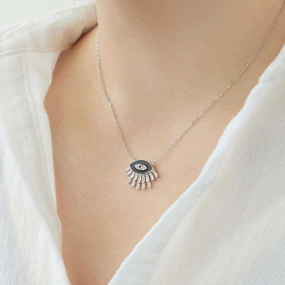 Fashionable and personalized devil eye necklace