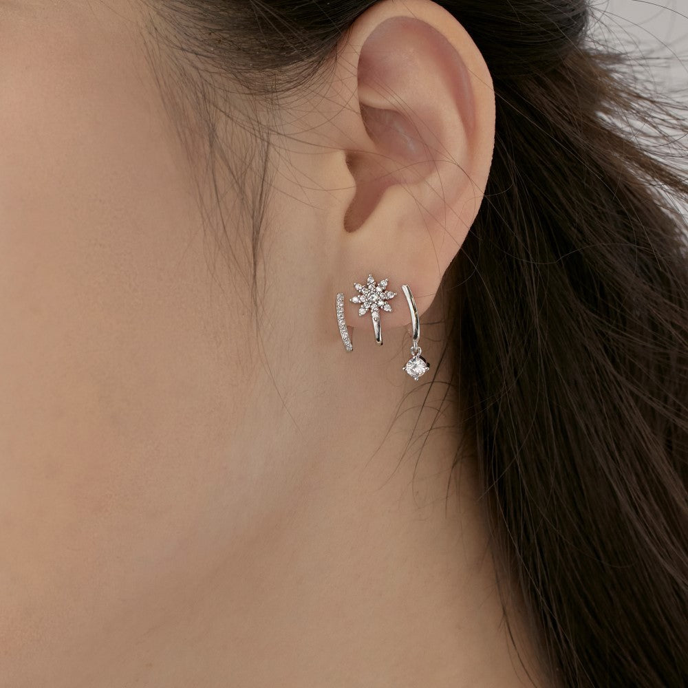 Fashionable and personalized zircon eight-pointed star earrings