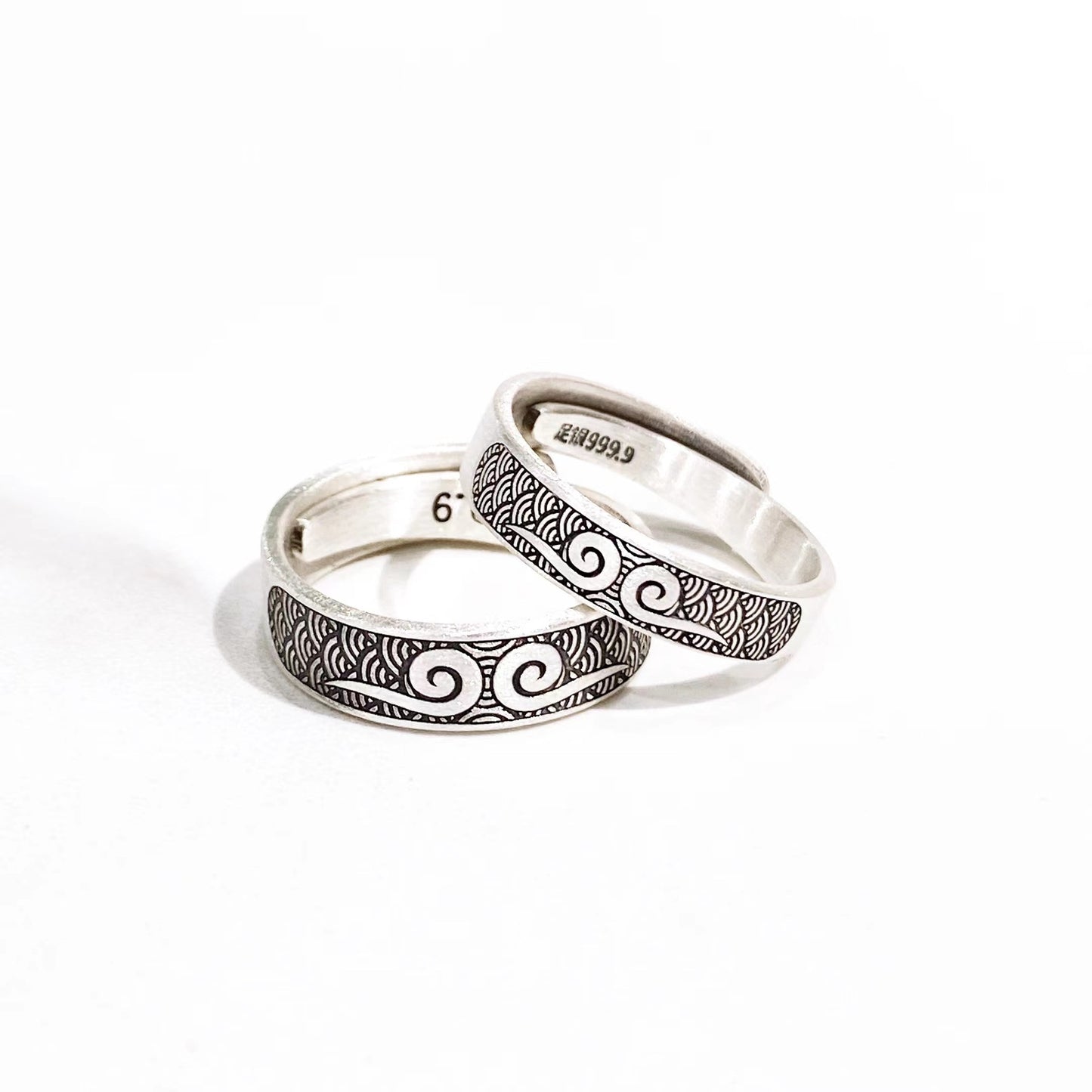 Tightening spell sterling silver couple ring