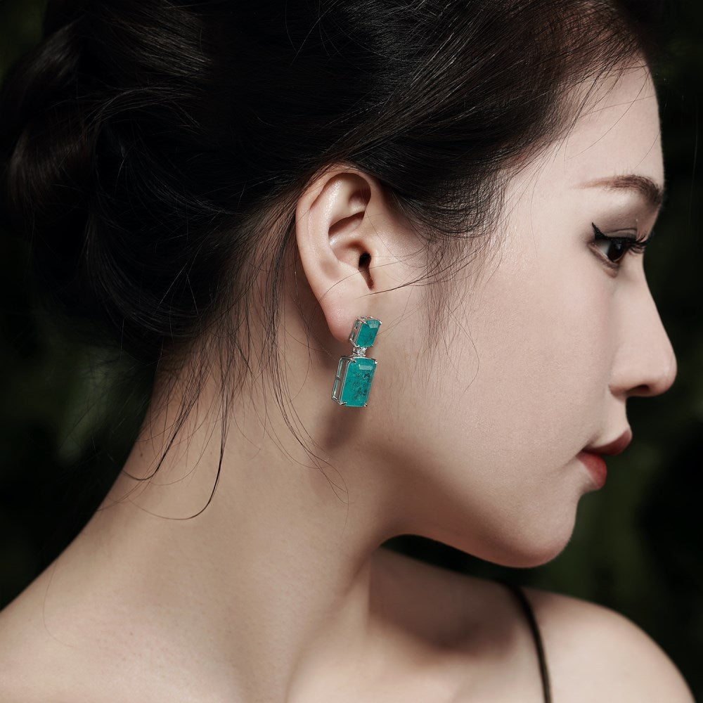 High-end clear blue earrings