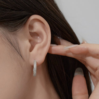 Fashionable and simple sterling silver zircon half hoop earrings