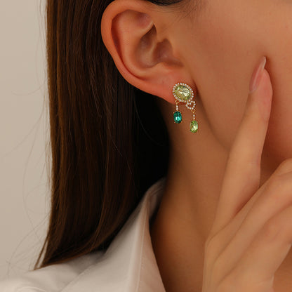 78-High-grade exquisite green zircon heart earrings