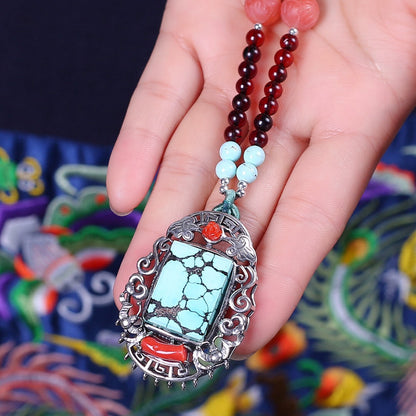 Natural high-end raw turquoise inlaid clothing necklace