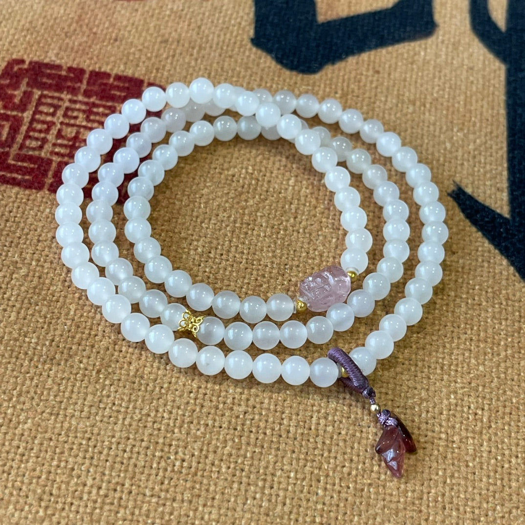 White jade three-circle bracelet